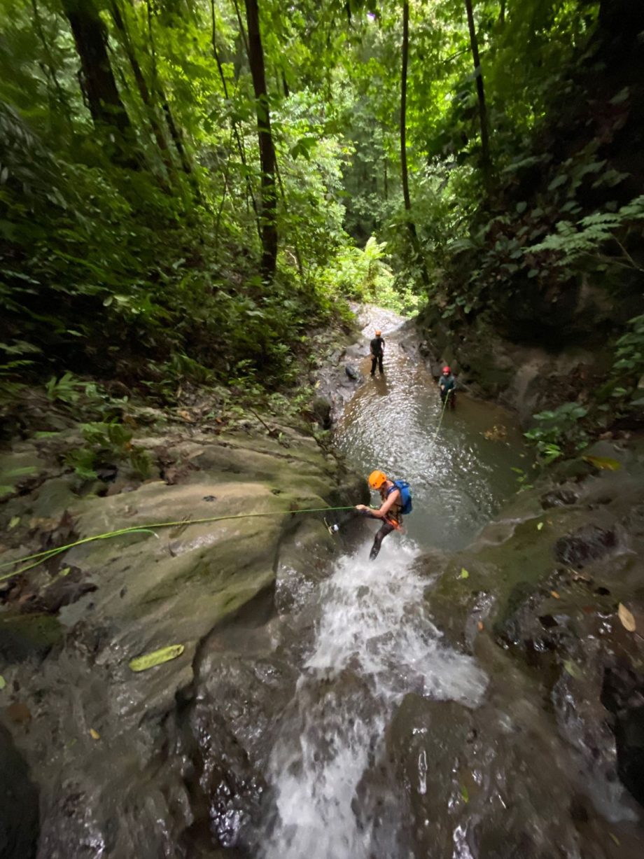 canyoning in costa rica